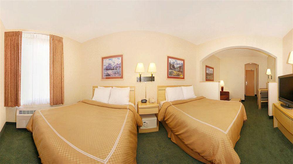Comfort Suites Summit County Dillon Ngoại thất bức ảnh